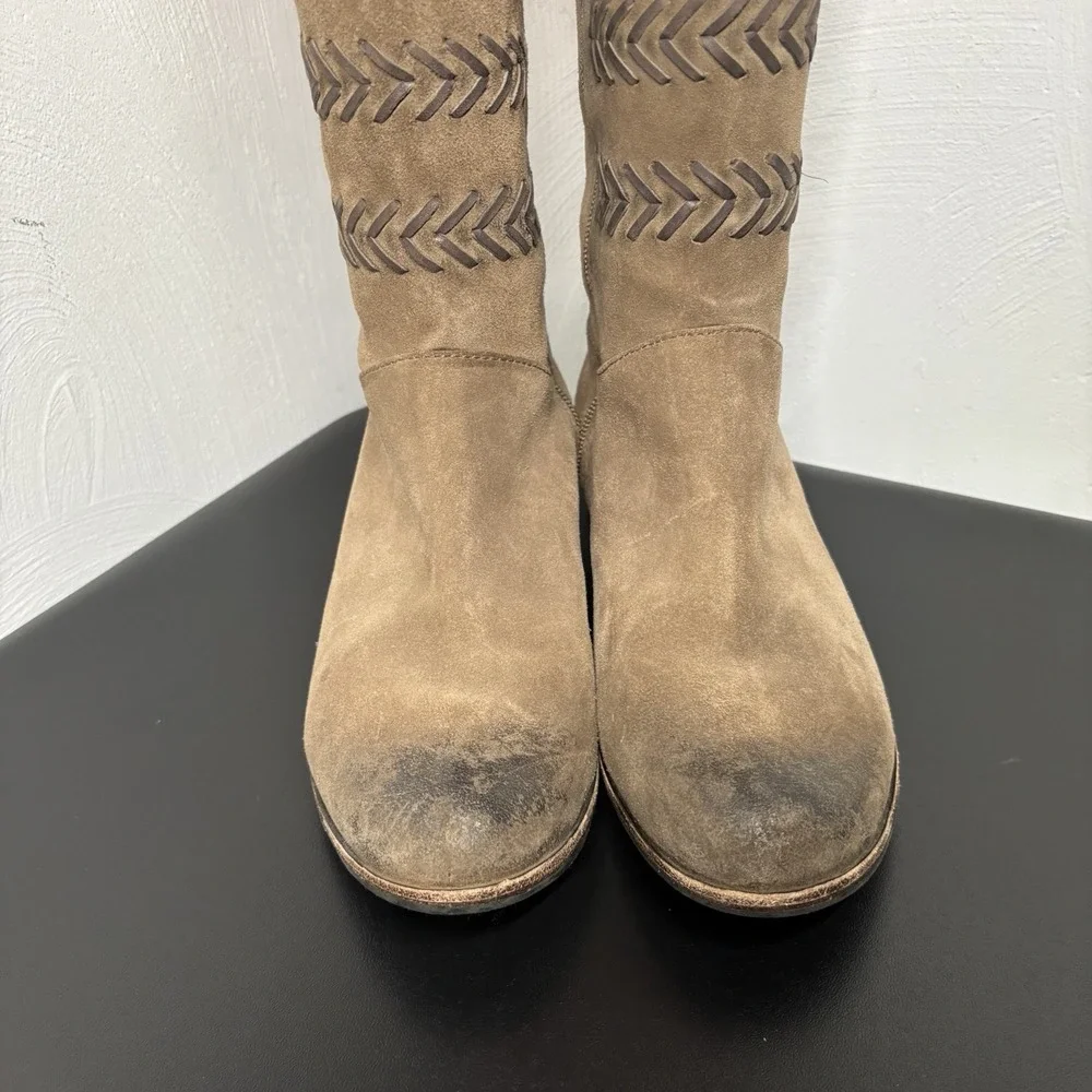 UGG Cailyn Womens 9 Boots Brown Distressed Suede Winter‎ Western Low Heel Roper